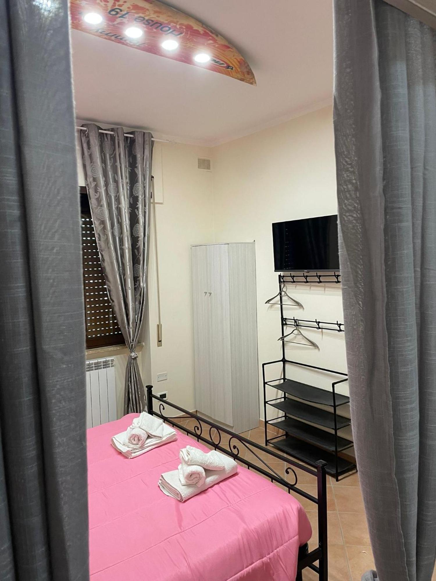 Tommy House 19 Apartment Focene ภายนอก รูปภาพ